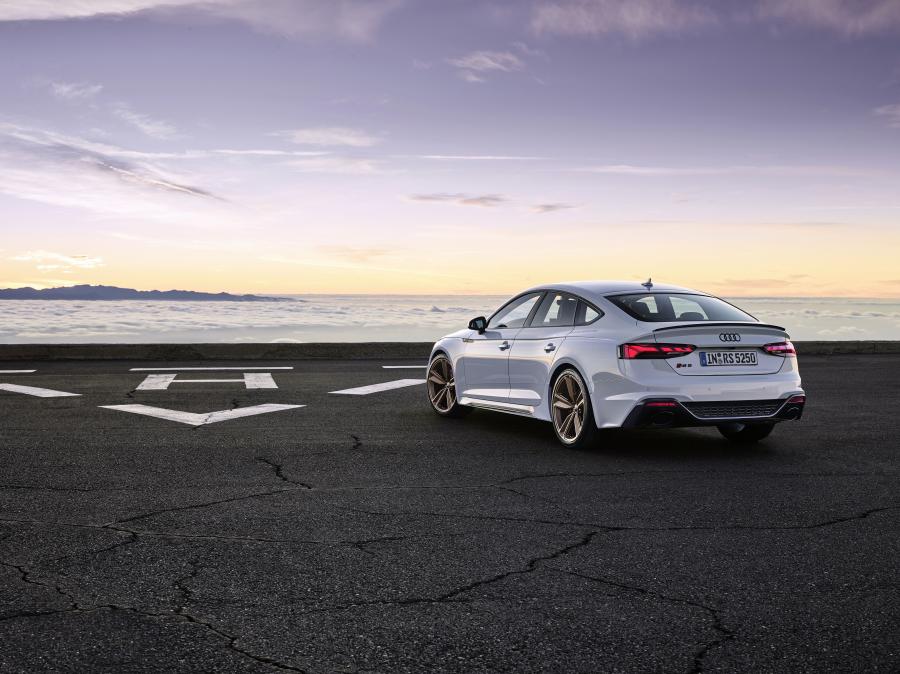 Audi RS5 Sportback (B9) 2019 года  (WW) (фото 3 из 56)